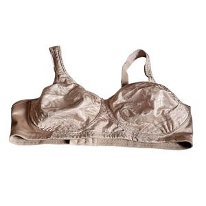 Playtex 18 Hour Beige Ultimate Lift & Support Full Figure Wire Free Bra Size 42B
